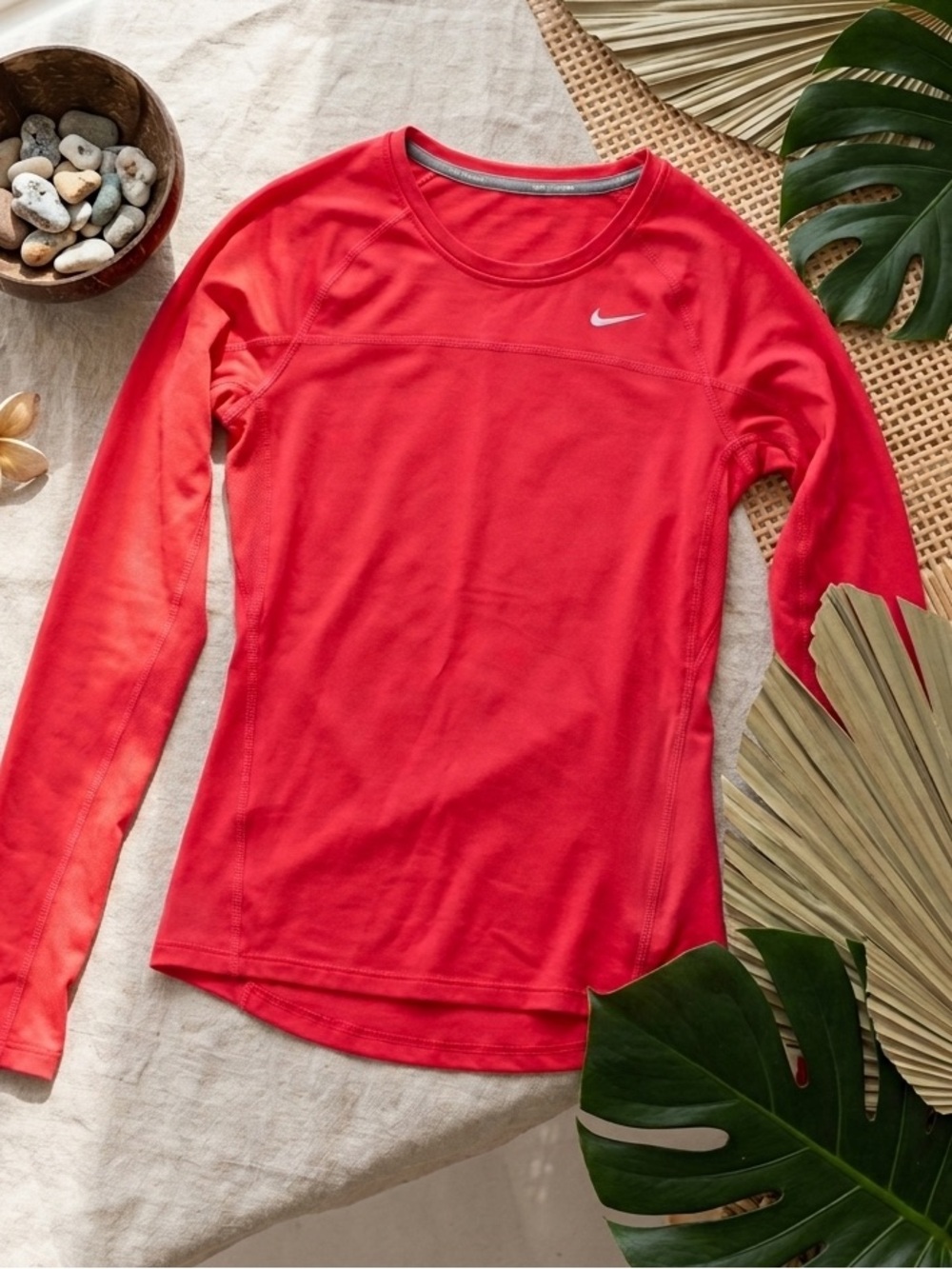NIKE Women’s Running Dri-FIT Long Sleeve Crew Neck Top Coral Red Pink Size XS